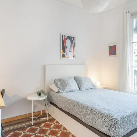 Rosello Private Albergue Barcelona